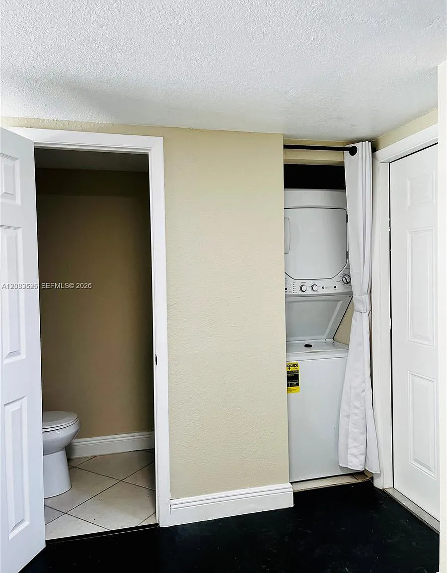 Snapper Creek Townhouses — Photo 4