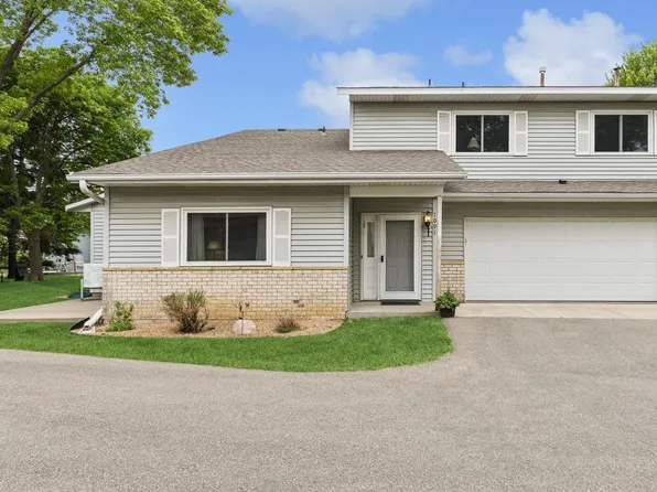 1091 Aston Cir, Burnsville, MN 55337