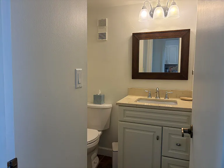 8900 Washington Blvd #Penthouse 12 — Photo 8