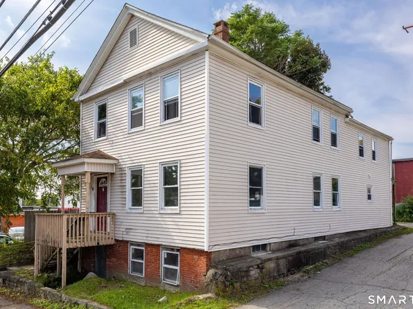 14 Blackhall Street, New London, CT 06320