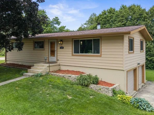 1120 South St, Black Earth, WI 53515