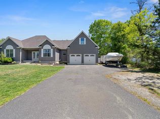 136 Marshall Dr, Egg Harbor Township, NJ 08234