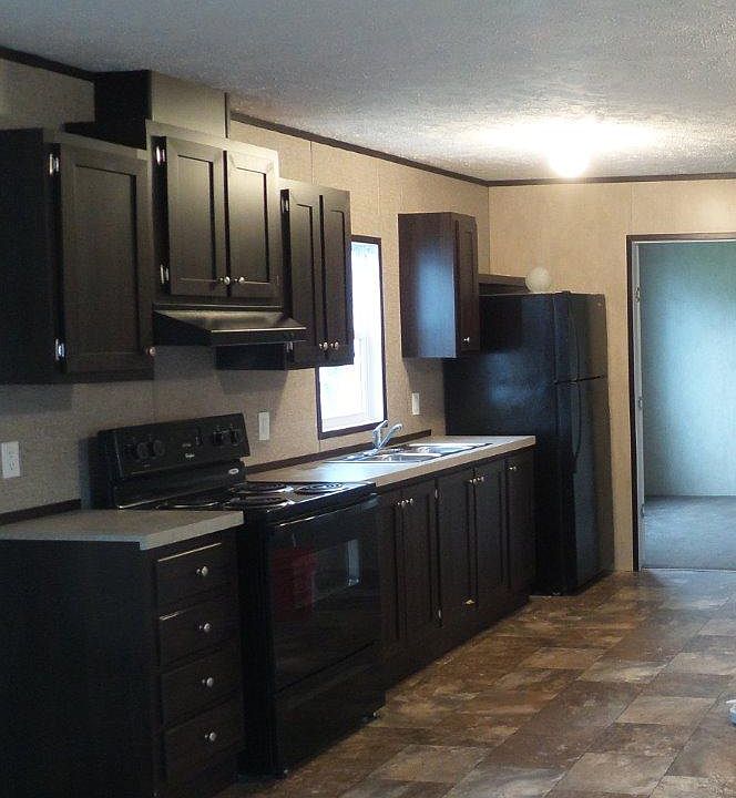 1st image of 4004 Highland Cir