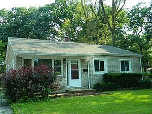 1st image of 423 Midway Dr