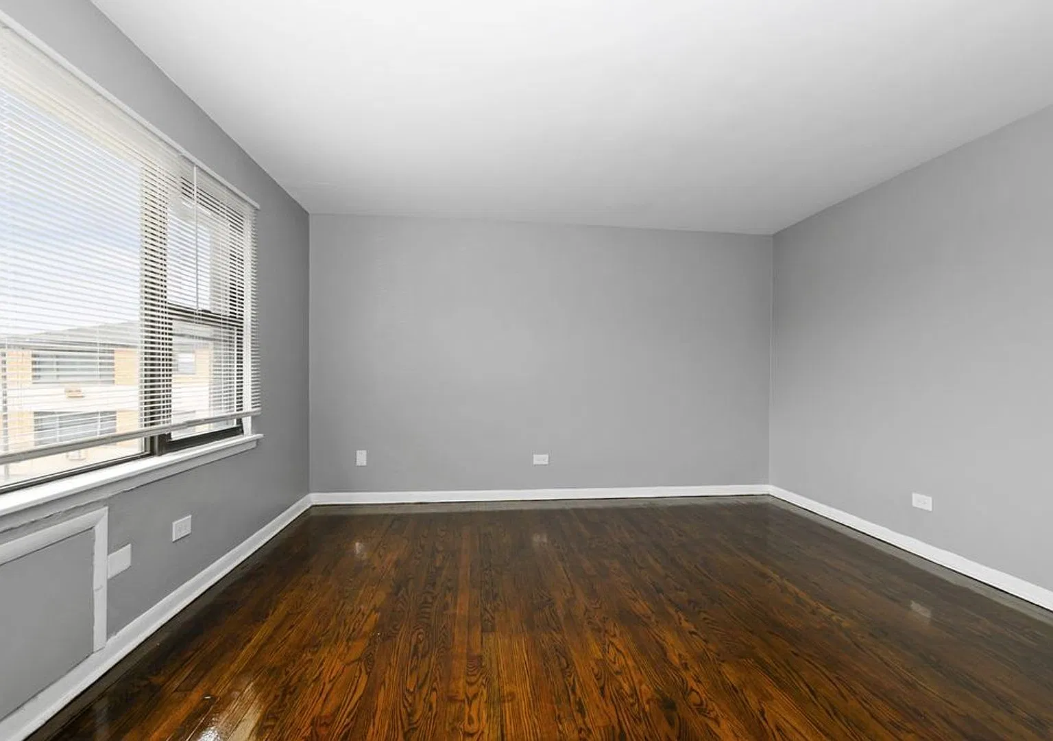 7900 S. Paxton Ave. — Photo 2