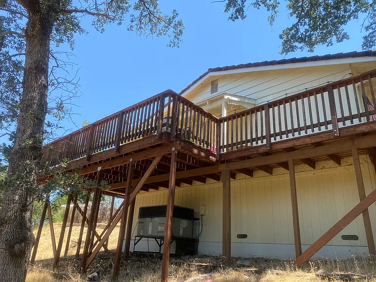 Sandra Ct — Photo 3