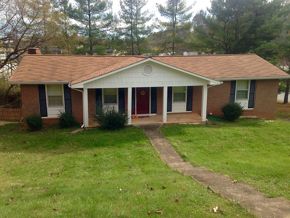 1st image of 5109 Woods Way