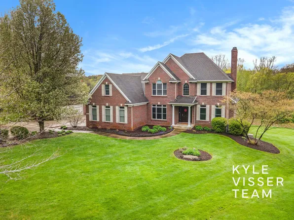 6255 Clubview Ct NE, Ada, MI 49301