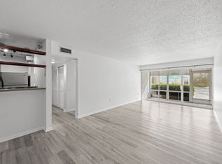 2302 S Manhattan Ave APT 111, Tampa, FL 33629