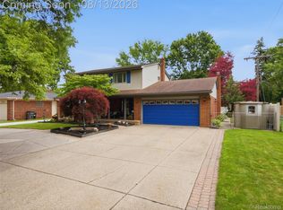 37402 Radde St, Clinton Township, MI 48036