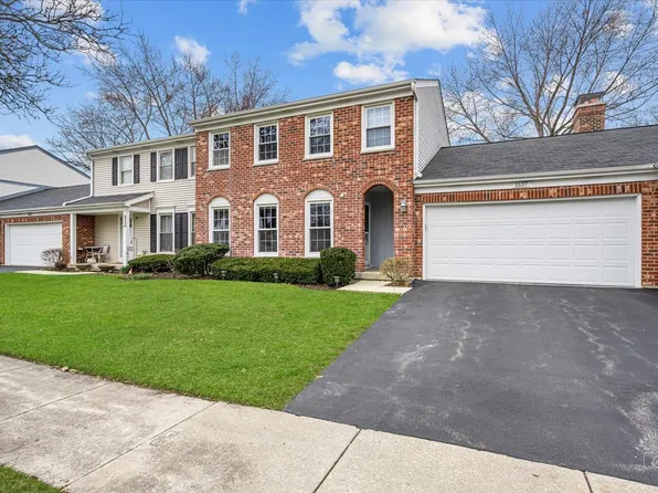 1537 Mirror Lake Dr, Naperville, IL 60563