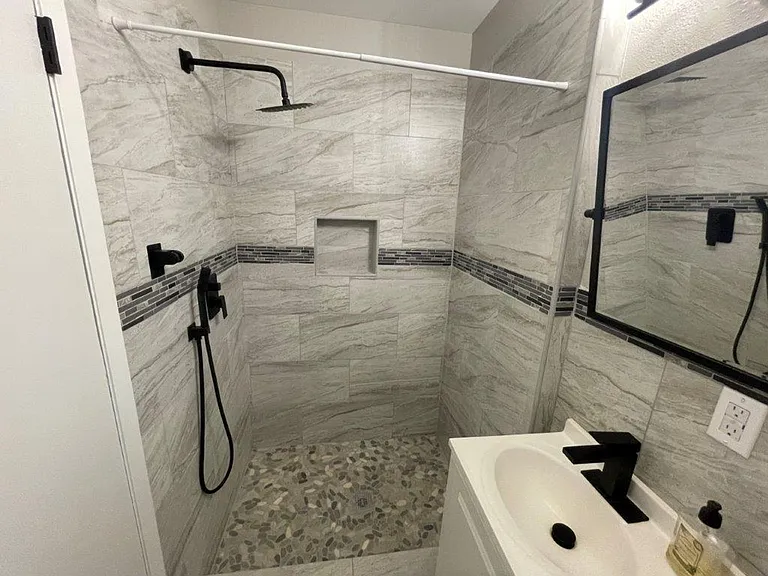 605 Kentshire Cir — Photo 31