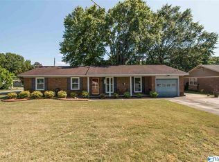 1319 Count Mallard Dr SE, Decatur, AL 35601