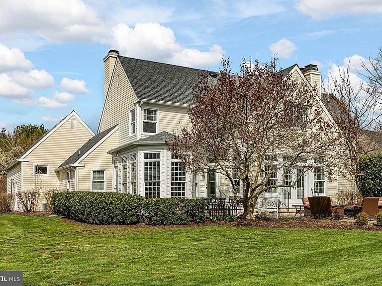 3 Maidstone Ct — Photo 35