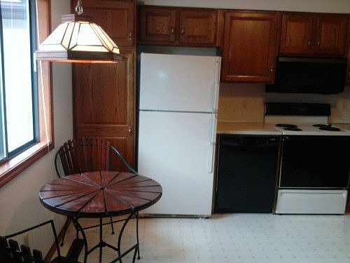 4th image of 4764 Weston Ave