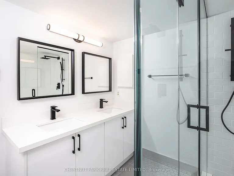 30 Wellington St E #1006 — Photo 23