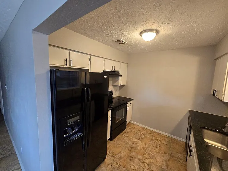 7026 Foxfield Ln — Photo 8