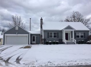 2029 Victory Dr, Erie, PA 16510