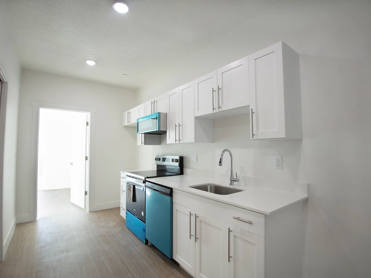 1 bed, 468 sqft, $1,300 — Photo 4