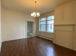 225 W Main St, New Holland, PA 17557