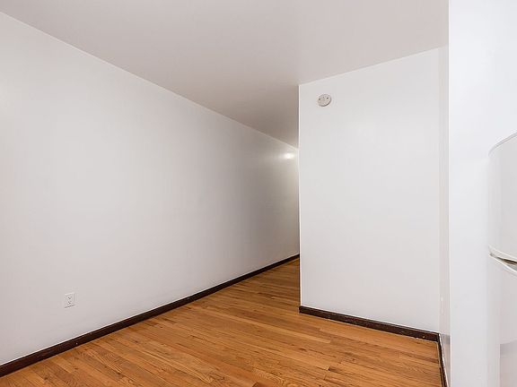 4th image of 97 E 7th St APT 5