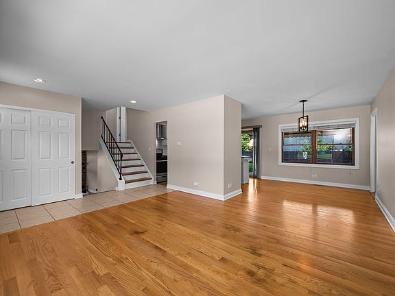 3rd image of 1101 Pheasant Ridge Dr