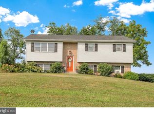 28 Kaley Ct, Mohrsville, PA 19541