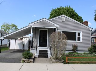 496 Winthrop St, Winthrop, MA 02152