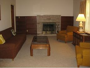 2nd image of 1608 Woodmont Dr