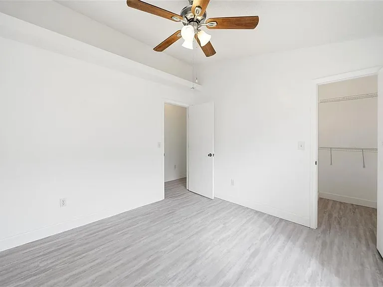 7151 Edgewater Shores Ct — Photo 7