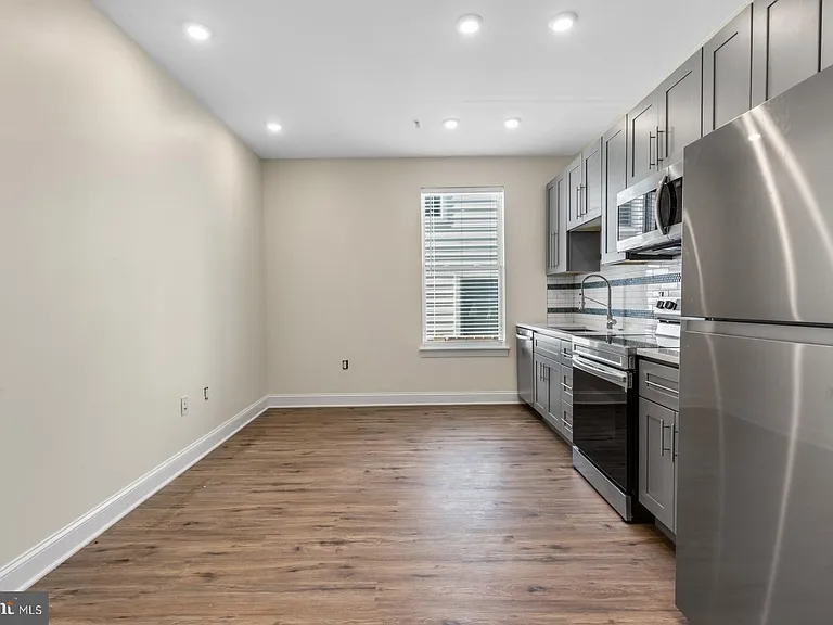 509 Gorgas Ln #D — Photo 12