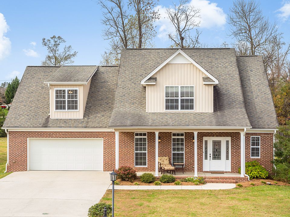 1st image of 2328 Sargent Daly Dr