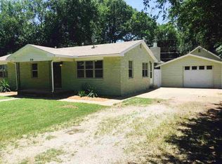 214 E French St, Perkins, OK 74059