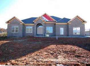 179 Crystal Lake Rd, Austin, AR 72007
