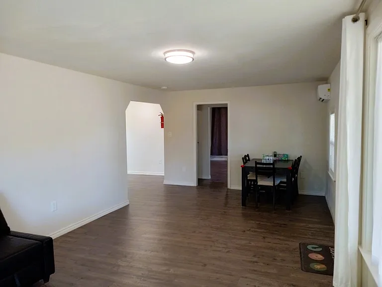 14480 Robinson Ave — Photo 9