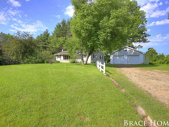 3rd image of 4975 N M 37 Hwy