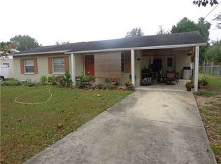 1015 Sun Country Ct, Mount Dora, FL 32757