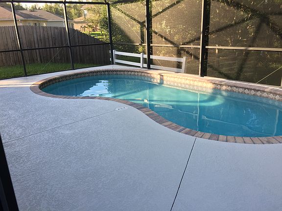 3rd image of 18051 Cypress Bay Pkwy