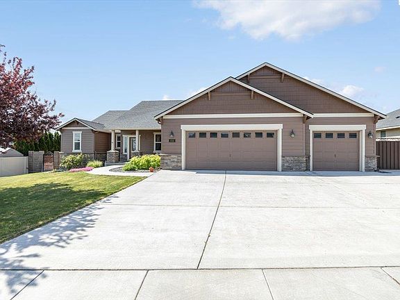 2nd image of 3516 Serena Ln