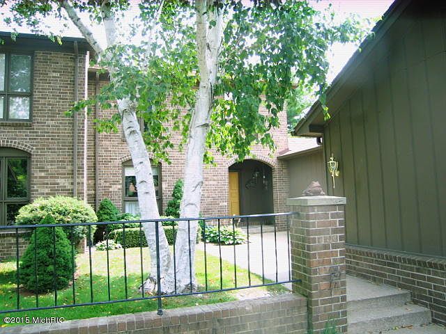 1st image of 3632 Woodcliff Dr