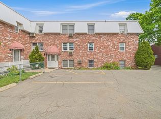 33-33A Jackson St #103, Lynn, MA 01902