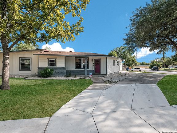 3rd image of 222 MERRY ANN DR