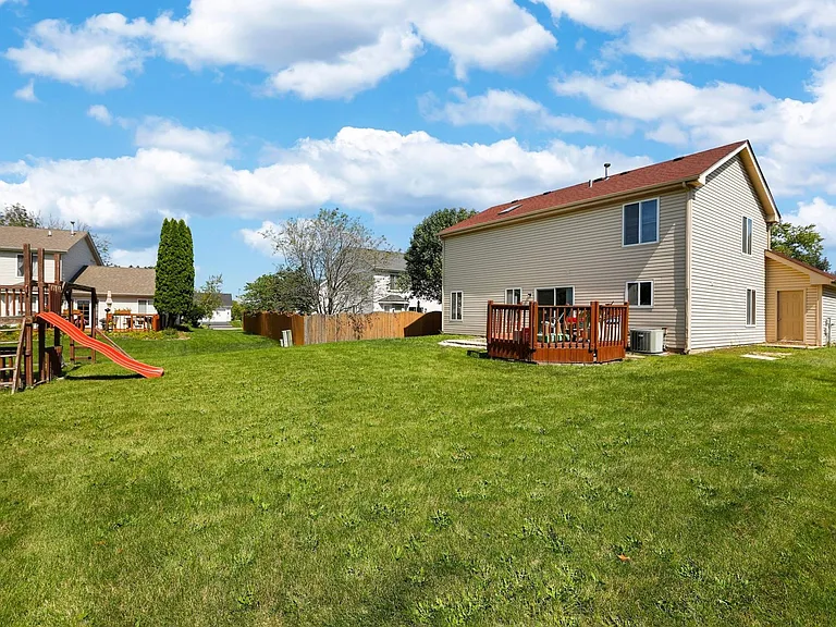 625 Harvest Dr — Photo 13