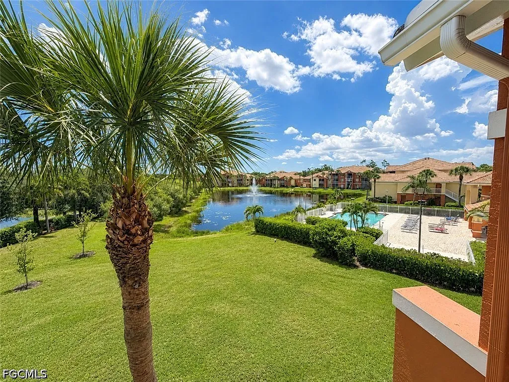 2 bed, 2.0 bath, 1085 sqft, $1,700 — Photo 4