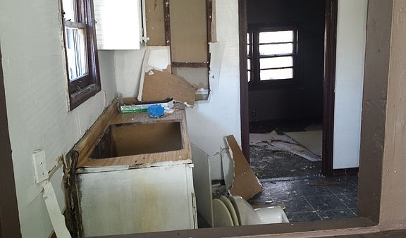 4th image of 4506 E 22nd St