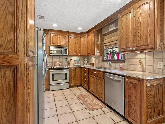 5th image of 1700 N Hilma St