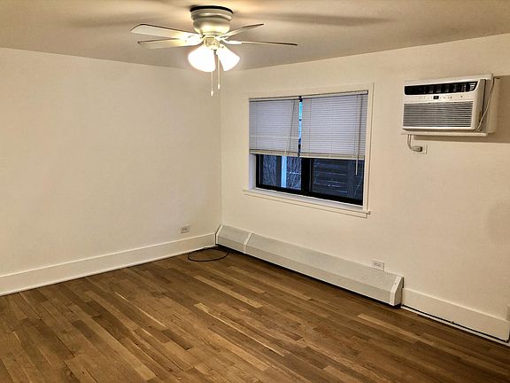 2nd image of 4616 N Wolcott Ave #103F