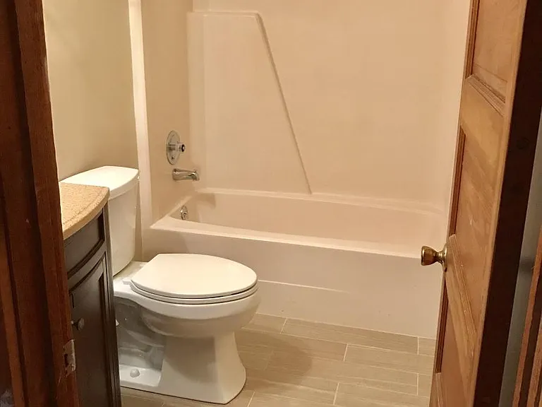 Bathroom Photo #2