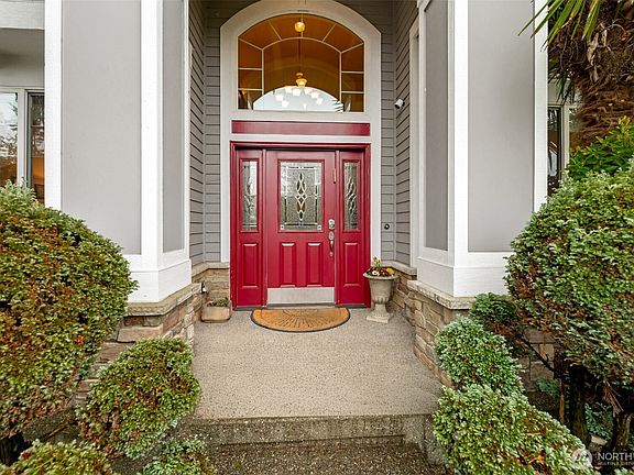 3rd image of 18725 35th Drive SE