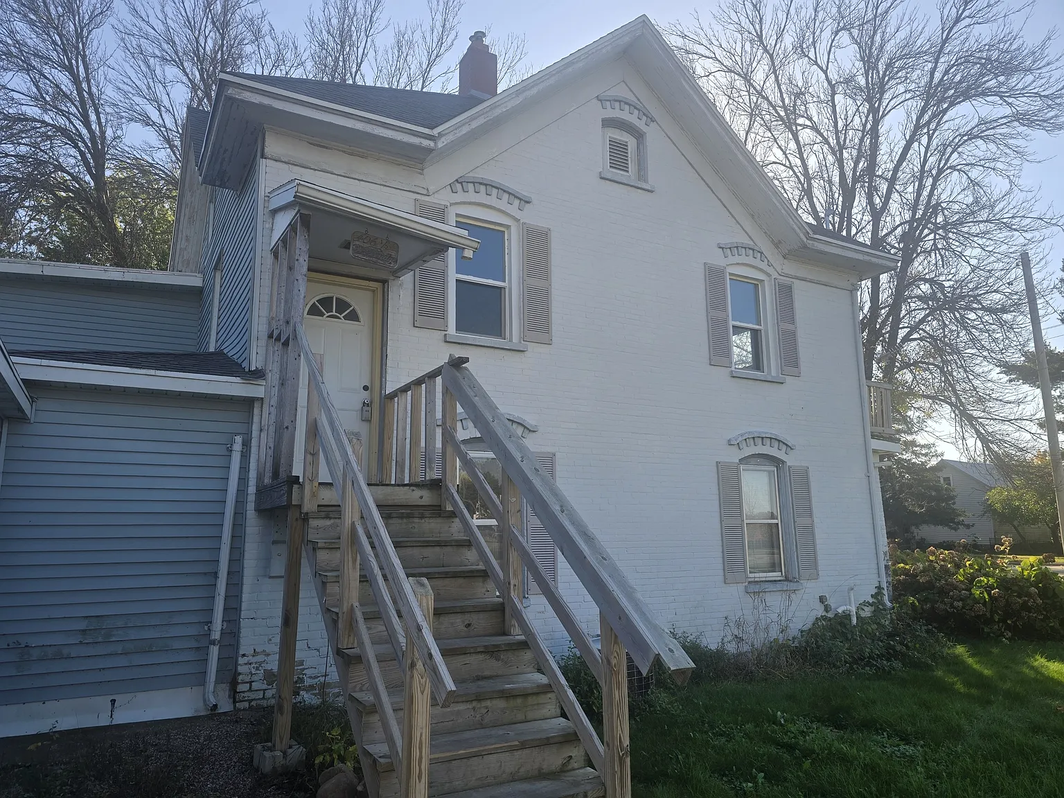 406 N Bridge St - A- Up... — Photo 2